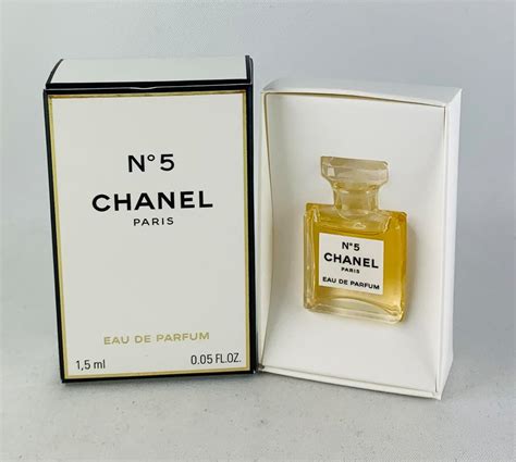 chanel no 5 the bay|Chanel no 5 miniature.